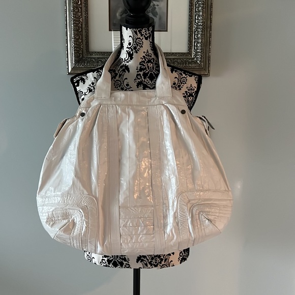 Matt & Nat extra large purse. - Picture 2 of 3